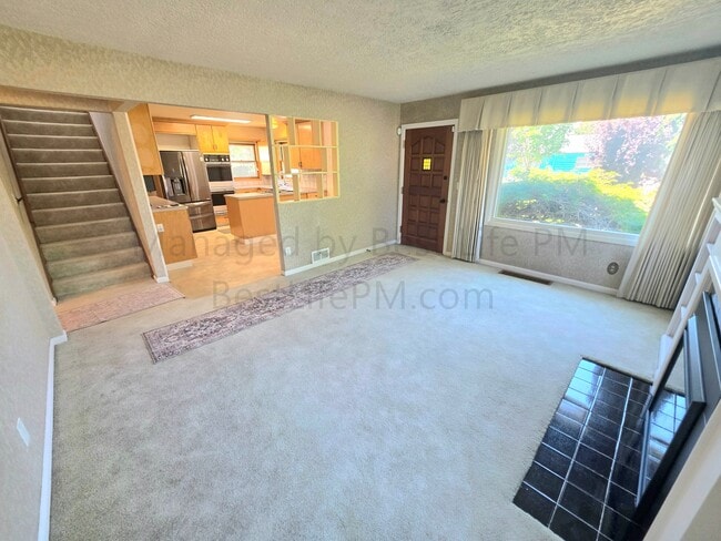 Photo - 4526 NE 77th Ave (Portland, OR) House