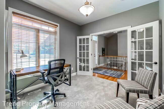 Building Photo - 4 br, 3 bath House - 71 N River Ct NE