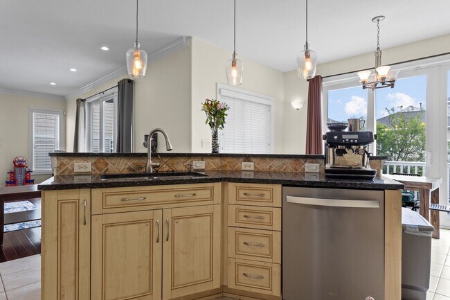Foto del edificio - Welcome to your dream home in Norfolk, Virginia!