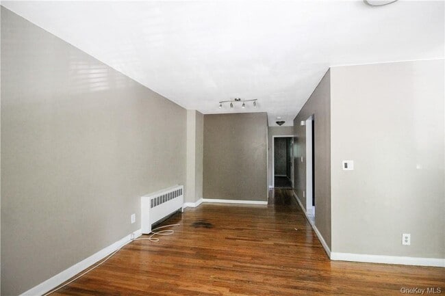 Building Photo - 304 Woodworth Ave