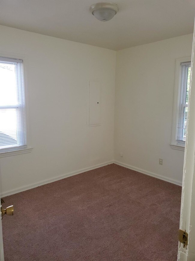 Foto del edificio - 437 Northside Dr