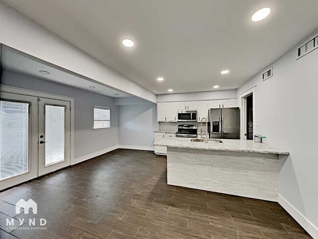 Foto del edificio - 318 Arborview Dr