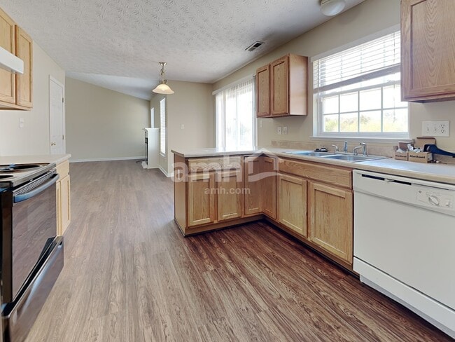 Foto del edificio - 5433 Fairford Ct