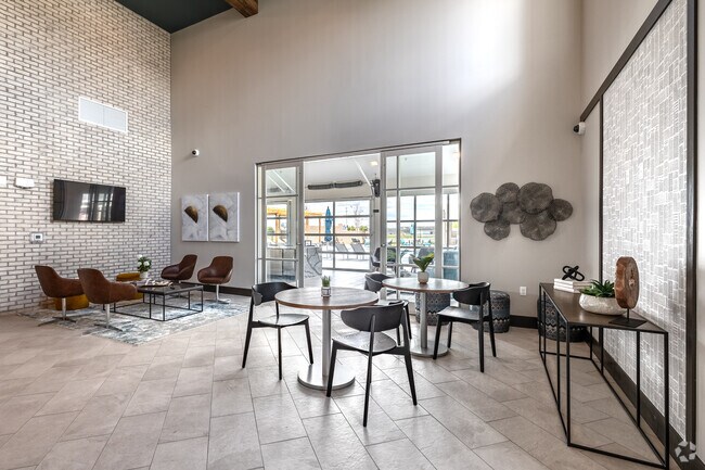 Centro de arrendamiento - Promenade Flats