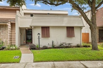 Building Photo - 4406 Basswood Ln