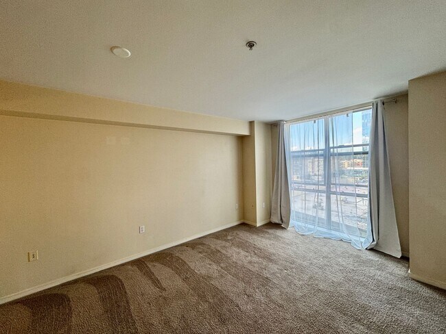 Foto del edificio - 118 107th Ave NE