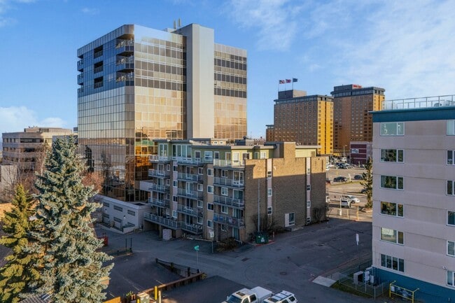 Building Photo - Horizon West