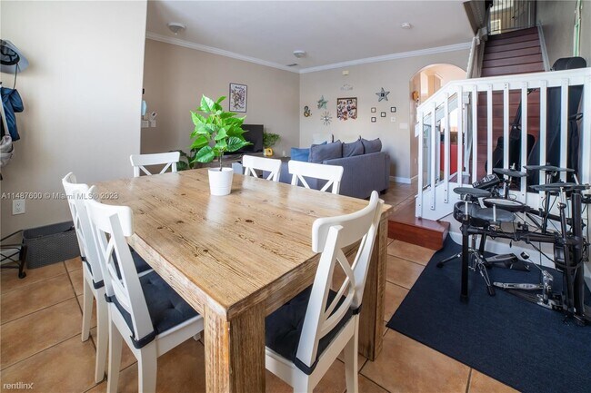 Foto del edificio - 3 br, 2.5 bath House - 5580 NW 107th Ave A...