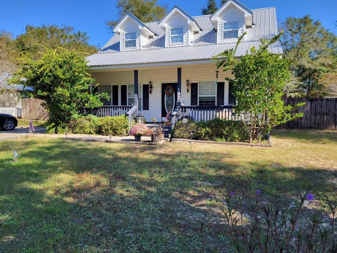 Primary Photo - 192 Hurley Dr