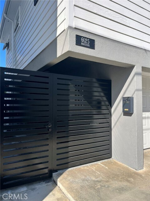 Foto del edificio - 602 Narcissus Ave