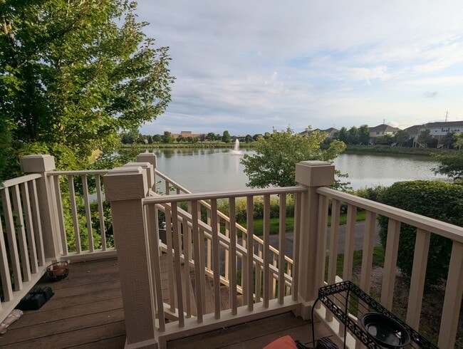 Foto del edificio - 2812 Henley Ln