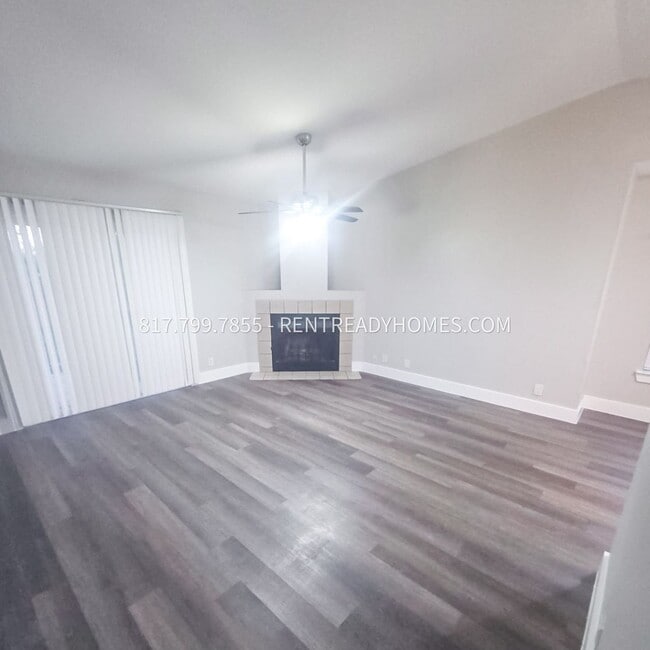 Foto del edificio - 8307 Forest Ridge Dr