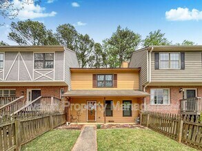 Building Photo - 7040 Sand Wedge Cir