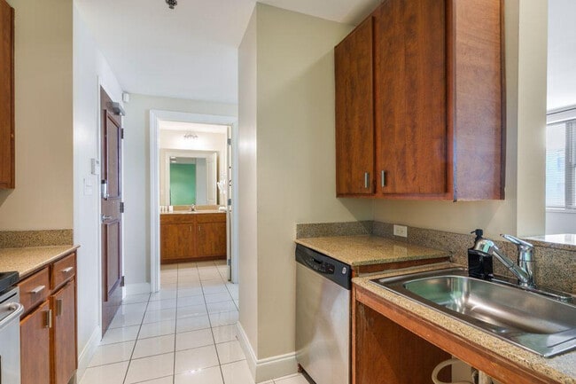 Foto del edificio - 925 Common St