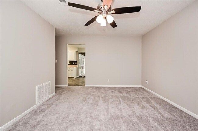 Building Photo - 8990 Sterling Ridge Ln