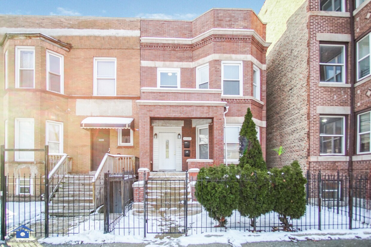 Foto principal - 6520 S Ellis Ave