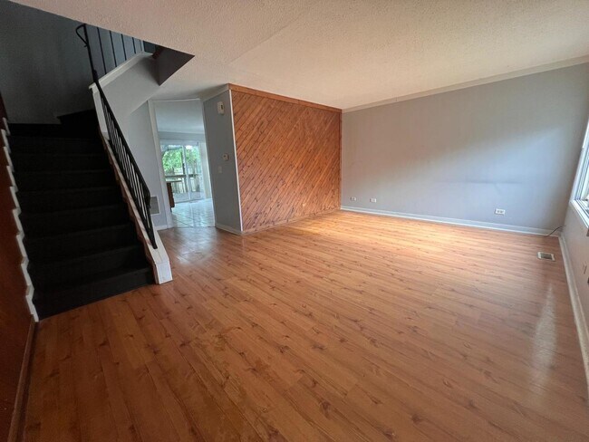 Foto del edificio - 1420 Andover Dr