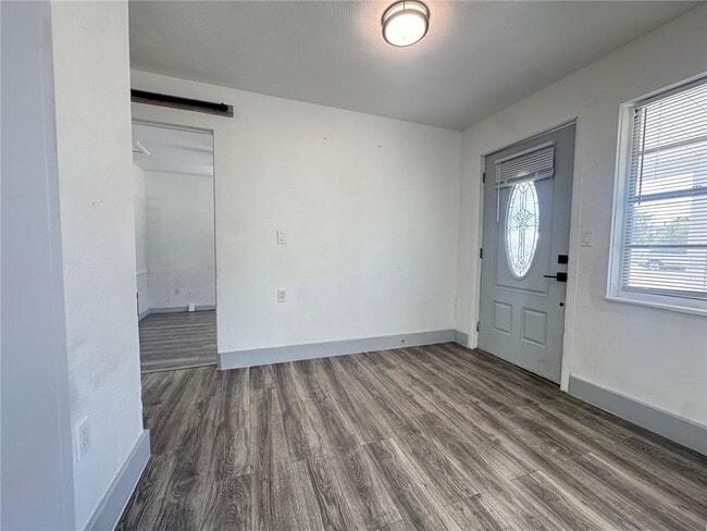 Foto del edificio - 2653 Trinidad St