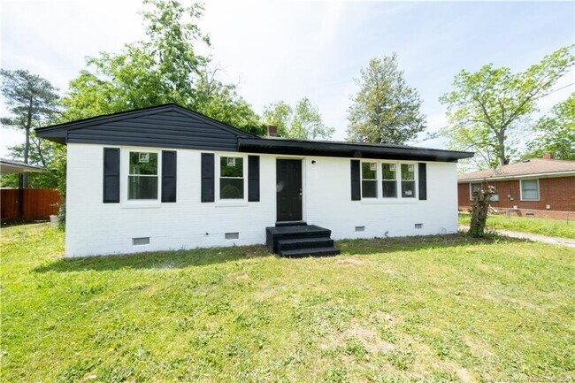Foto del edificio - 4825 Cottonwood Dr