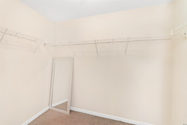 Foto del edificio - 311 Remington Creek Dr