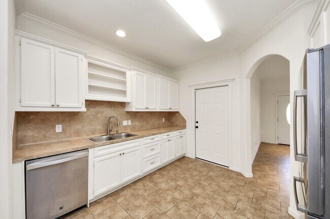 Building Photo - 228 Greenleaf St