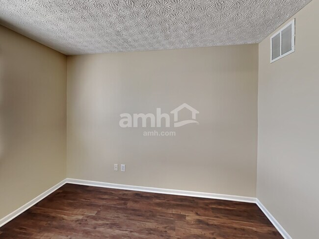 Foto del edificio - 174 Tatum Way