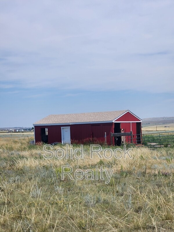 Building Photo - 9835 N Log Rd
