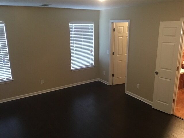 Building Photo - 586 Hollerman Ln