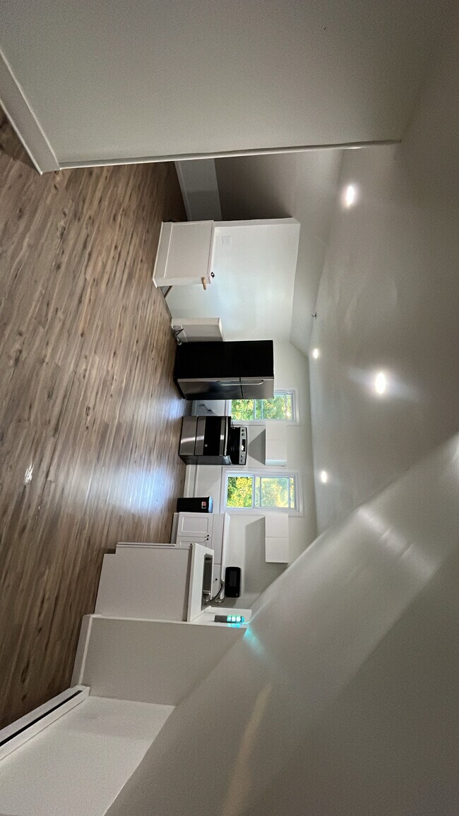 Cocina - 10 Rowe St