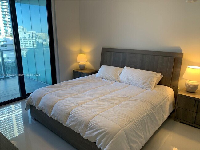 Foto del edificio - 1010 Brickell Ave