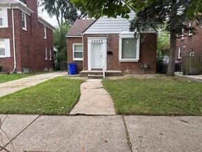Building Photo - 10037 Grayton St