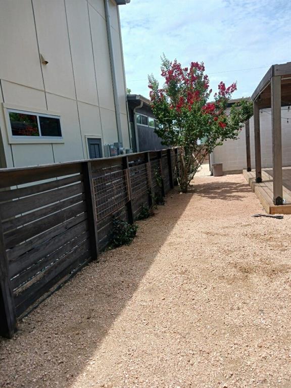 Foto del edificio - 5920 Lux St