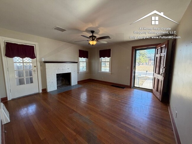 Foto del edificio - 707 Hollyhock Dr