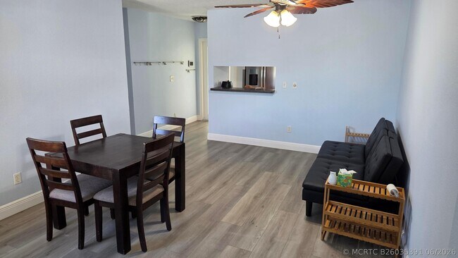 Foto del edificio - 2209 SE East Dunbrooke Cir