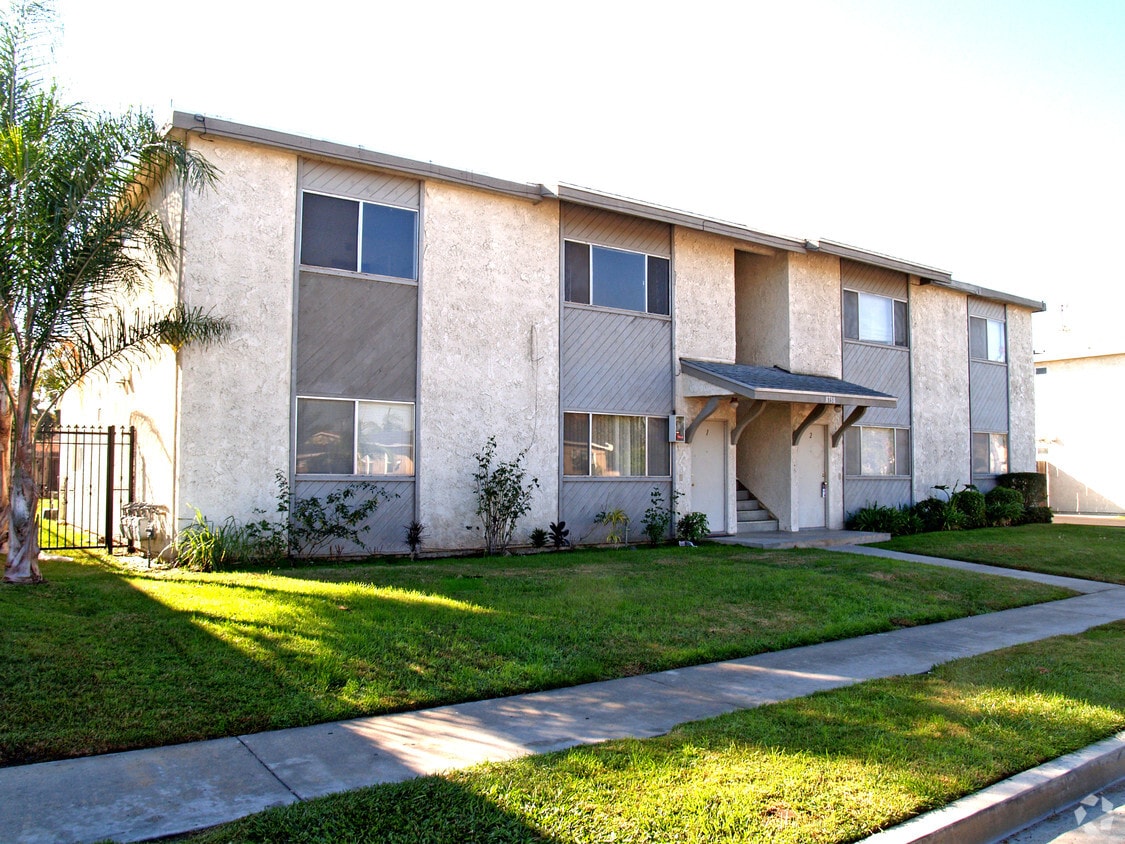 8738 Stanford Ave, Garden Grove, CA 92841 Apartments in Garden Grove