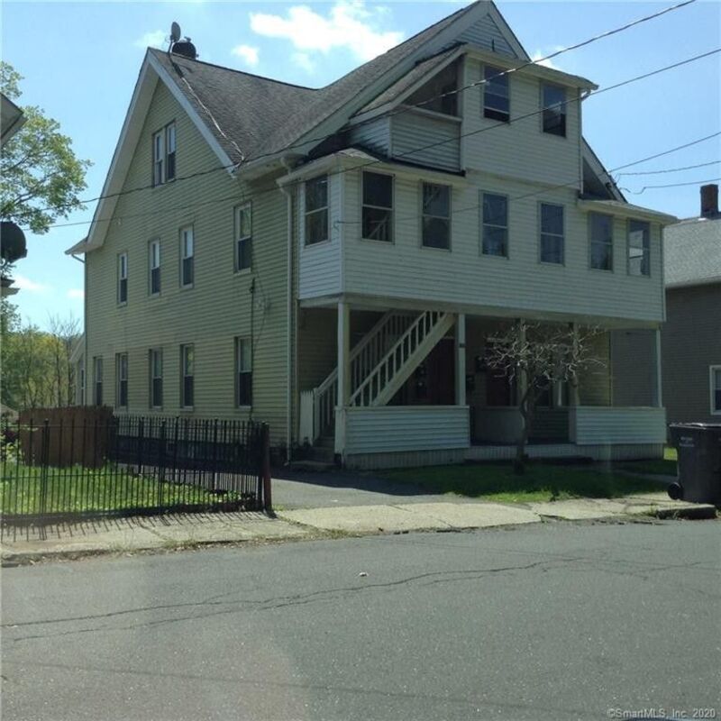 61 School St Unit Third Floor, Naugatuck, CT 06770 Condo for Rent in