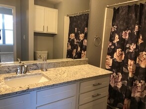 Building Photo - Stonebridge at the Ranch