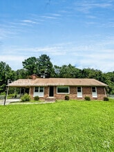 Building Photo - 8064 Lynmar Ln