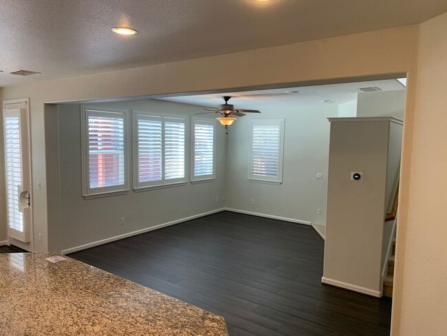 Building Photo - Freshly Painted Interior for this Single F...