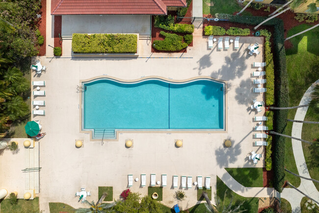 Amenities - Pool - Royals Greens at Gateway