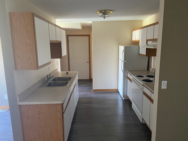 Kitchen - 3621 5 Mile Rd