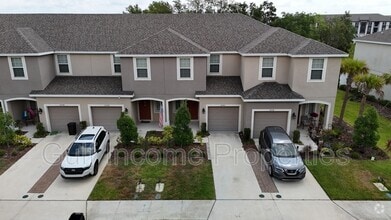 Building Photo - 10340 Oakside Dr