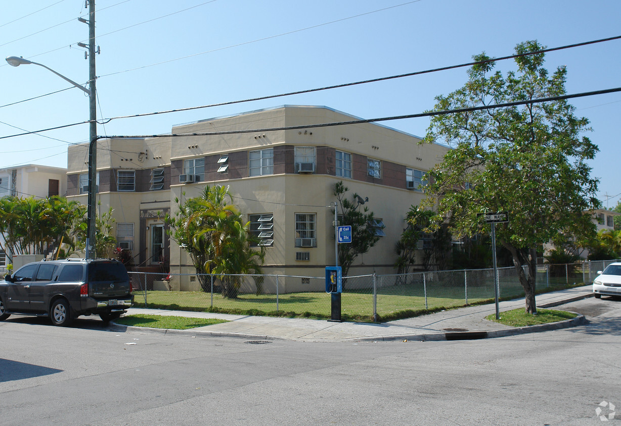 Primary Photo - 507 SW 10th Ave