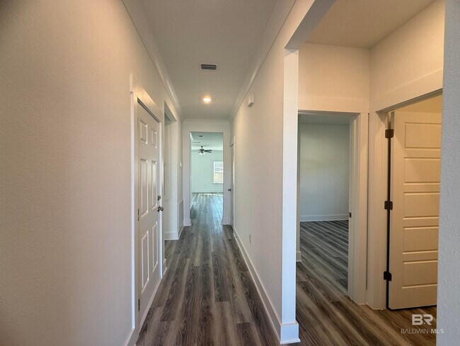 Foto del edificio - 408 Meriwether Ct