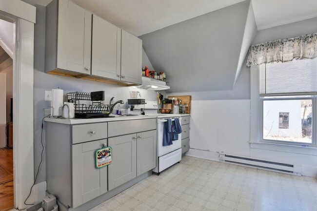 Foto del edificio - 482 Reservoir Ave