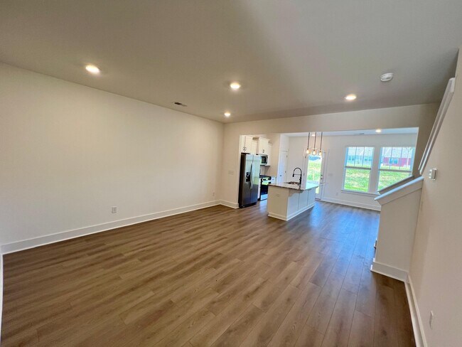 Foto del edificio - 1242 Cherry Orch Rd