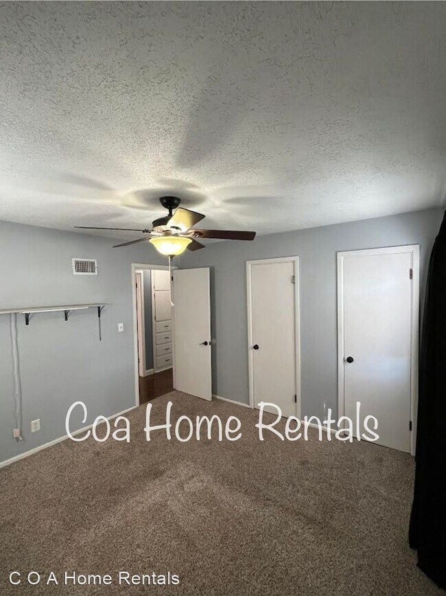 Foto del edificio - 3 br, 1 bath House - 910 N. Derby Ave