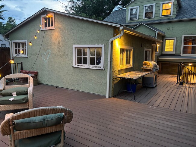 Photo - 2002 Baseline Rd House