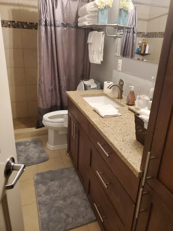 Building Photo - 2311 Kent Des Moines Rd