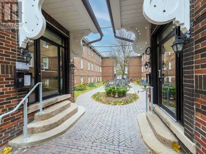 Photo principale - 245-245 Howland Ave